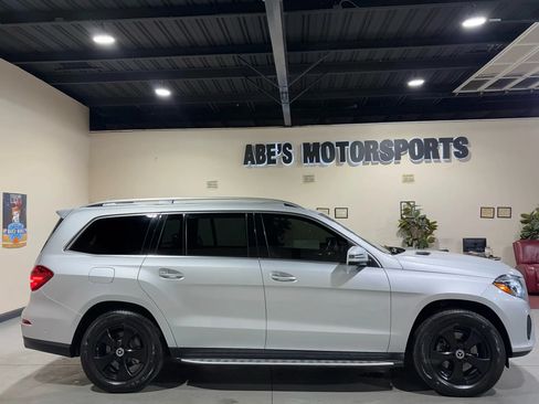 Used 2019 Mercedes-Benz GLS 450 4MATIC image 9