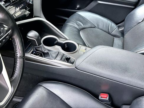 Used 2023 Toyota Camry XLE image 15