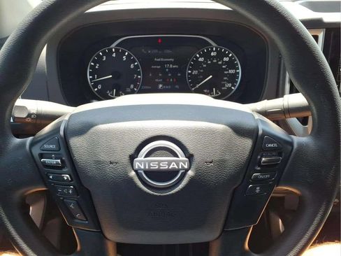 Used 2026 Nissan Frontier SV RWD image 14