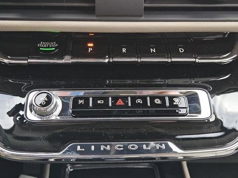 New 2026 Lincoln Corsair Premiere image 12