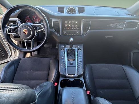 Used 2018 Porsche Macan GTS image 4