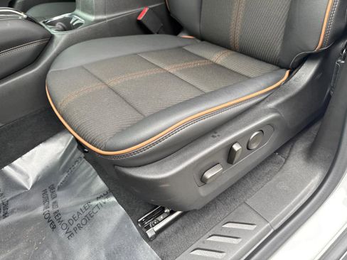 Used 2024 GMC Canyon AT4 w/ Canyon Safety Plus Package image 16