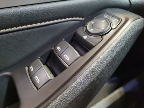 Used 2019 Chevrolet Traverse LT image 27