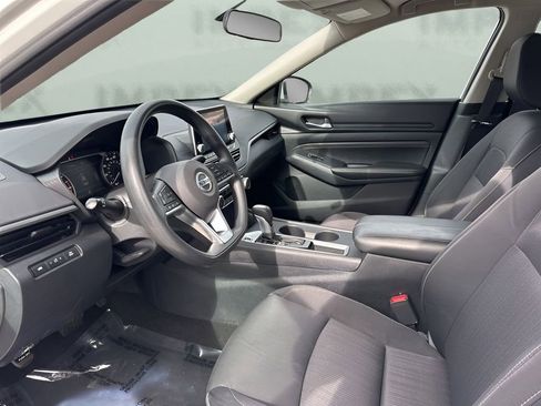 Used 2020 Nissan Altima 2.5 S image 9