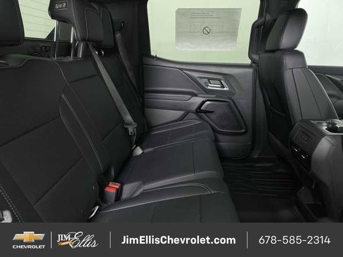 New 2025 Chevrolet Silverado EV LT image 28