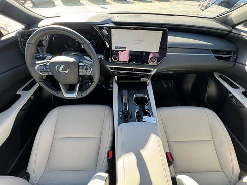 Used 2025 Lexus RX 350 Premium image 20