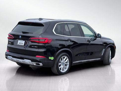 Used 2023 BMW X5 xDrive45e w/ Executive Package AWD/4WD image 4