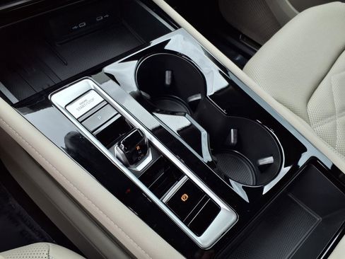 New 2026 Volkswagen Atlas SE image 17