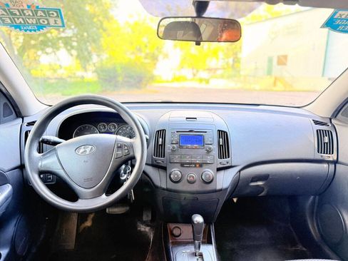 Used 2011 Hyundai Elantra GLS image 12