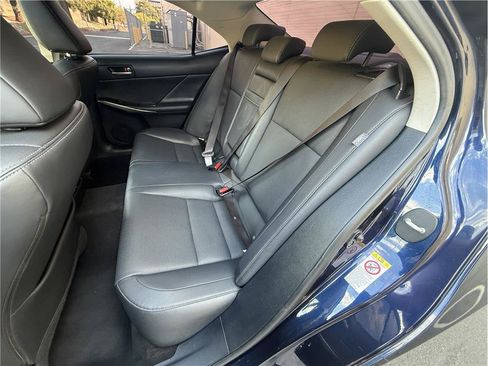 Used 2017 Lexus IS 200t RWD image 21