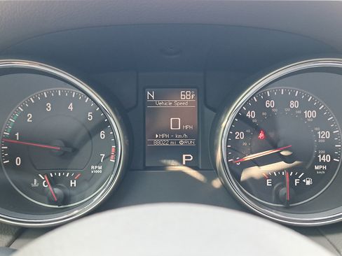 Used 2013 Jeep Grand Cherokee Altitude AWD/4WD image 10