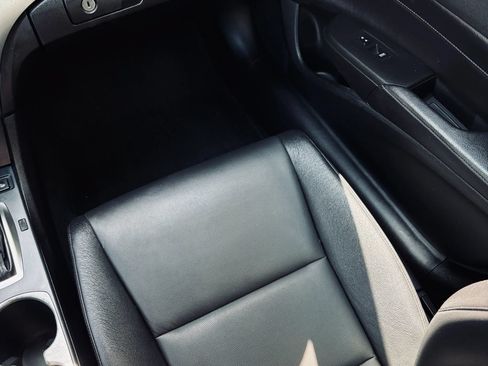 Used 2018 Acura ILX FWD image 5