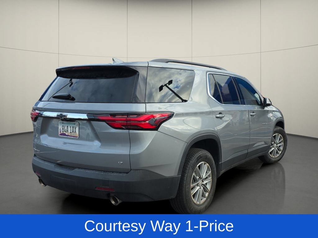 Used 2023 Chevrolet Traverse LT FWD image 9