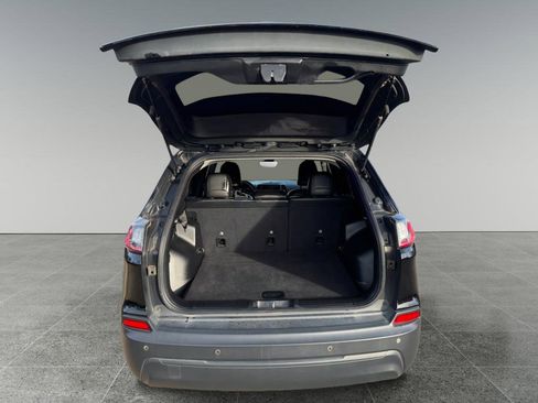 Used 2021 Jeep Cherokee Latitude Plus image 7