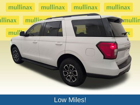 Certified 2023 Ford Expedition XLT image 8