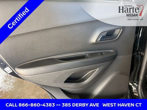 Used 2022 Chevrolet Trax LS w/ Tint and Cruise Package image 25