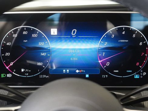 Certified 2025 Mercedes-Benz CLE 450 4MATIC Cabriolet image 21