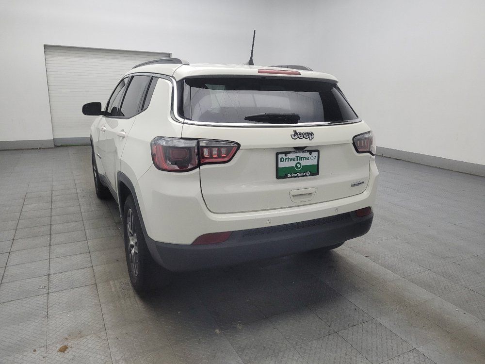 Used 2018 Jeep Compass Latitude w/ Popular Equipment Group FWD image 5