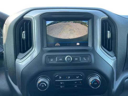 Used 2021 Chevrolet Silverado 1500 Custom Trail Boss AWD/4WD image 27