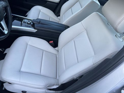 Used 2016 Mercedes-Benz E 350 4MATIC Sedan w/ Premium Package image 19