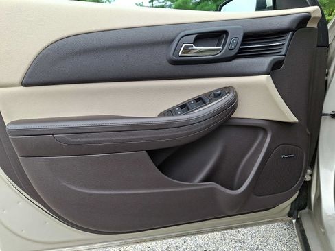 Used 2014 Chevrolet Malibu LT FWD image 14
