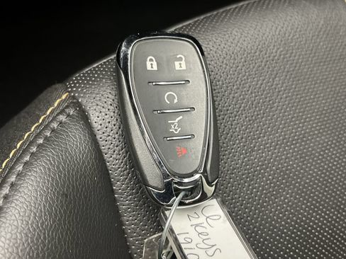 Used 2022 Chevrolet Equinox Premier AWD/4WD image 31