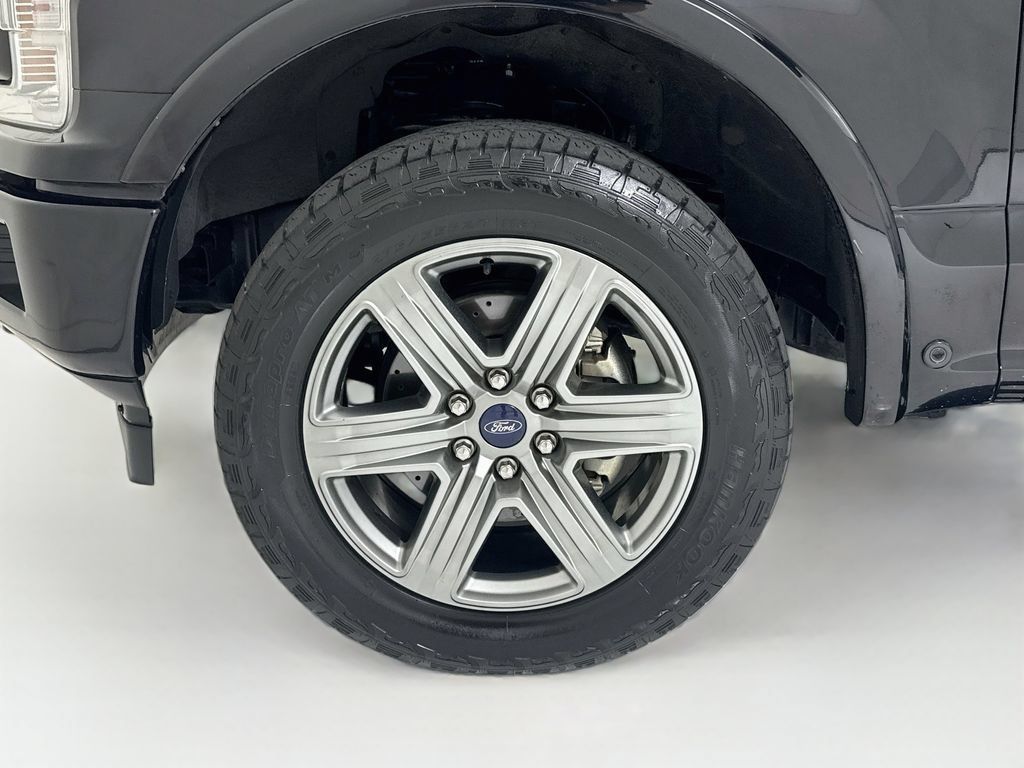 Used 2018 Ford F150 Lariat w/ Equipment Group 502A Luxury AWD/4WD image 32