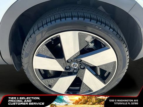 Used 2023 Volvo XC40 Recharge Ultimate AWD/4WD image 38
