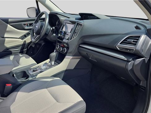 Used 2023 Subaru Forester Premium image 16