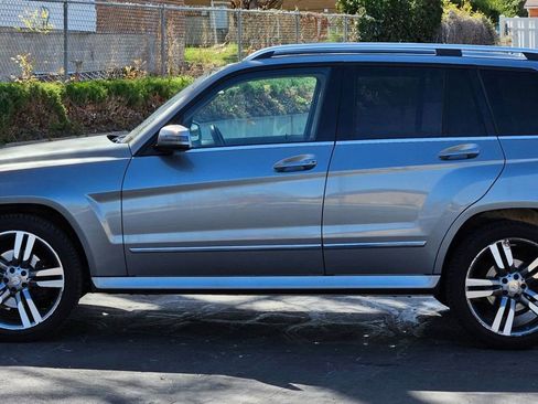 Used 2014 Mercedes-Benz GLK 350 4MATIC image 2
