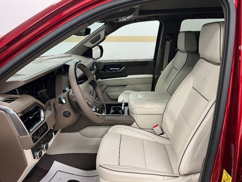 New 2026 GMC Yukon XL Denali w/ Advanced Technology Package AWD/4WD image 5