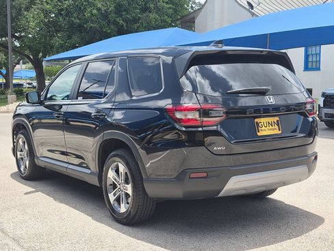 Used 2024 Honda Pilot EX-L image 5
