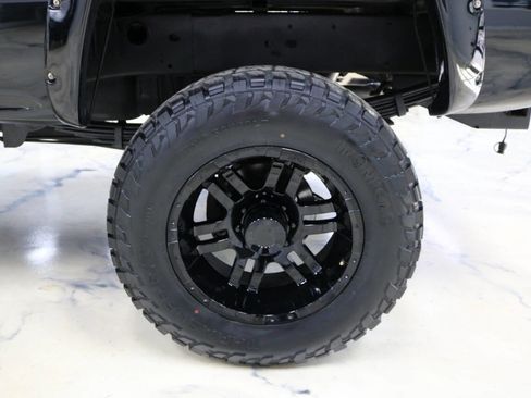 Used 2006 GMC Sierra 2500 SLT w/ Heavy-Duty Power Package image 25