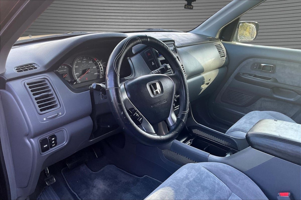 Used 2004 Honda Pilot EX image 16