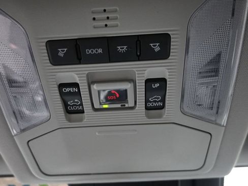 Used 2024 Toyota RAV4 XLE w/ Convenience Package AWD/4WD image 21