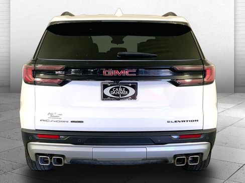 Used 2025 GMC Acadia Elevation AWD/4WD image 3