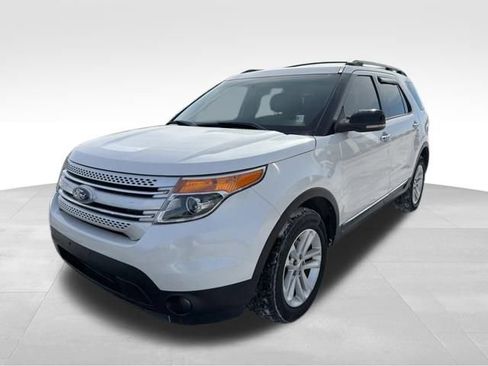 Used 2011 Ford Explorer XLT w/ 202A Rapid Spec Order Code image 5