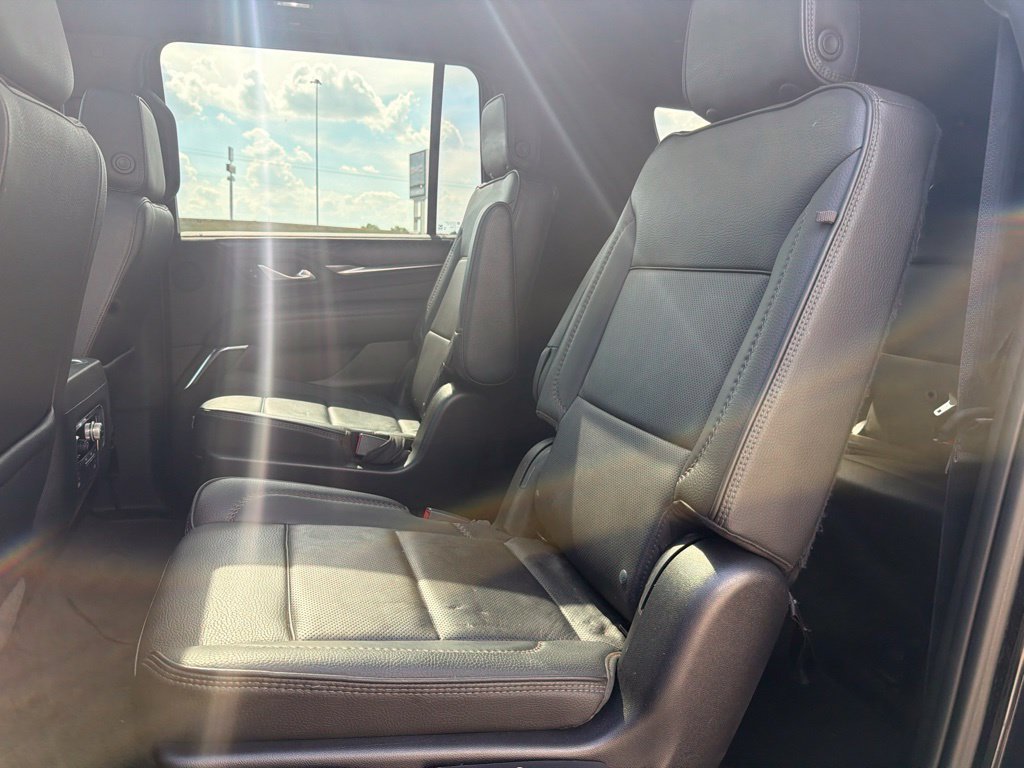 Used 2023 GMC Yukon XL Denali w/ Max Trailering Package AWD/4WD image 13