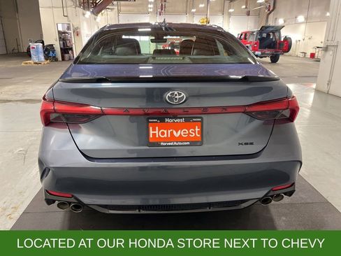 Used 2020 Toyota Avalon XSE image 6