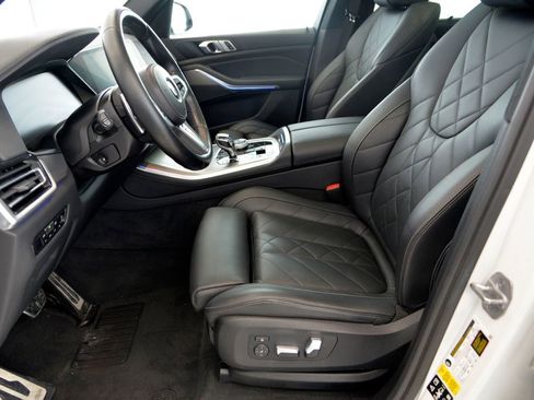 Used 2023 BMW X5 xDrive40i w/ Executive Package image 17