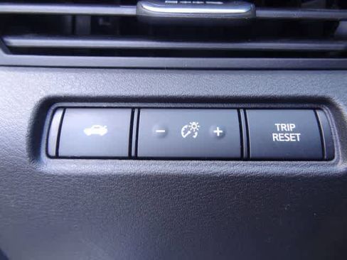 Used 2023 Nissan Altima 2.5 SV FWD image 15
