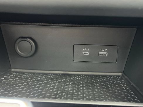 Certified 2025 Nissan Pathfinder SV w/ SV Premium Package FWD image 43