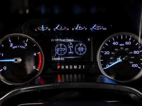 Used 2019 Ford F250 XLT w/ XLT Premium Package AWD/4WD image 19