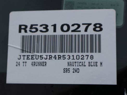 Used 2024 Toyota 4Runner SR5 image 7