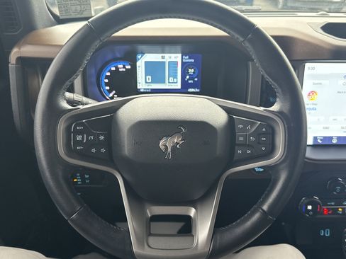 Used 2023 Ford Bronco Outer Banks image 18