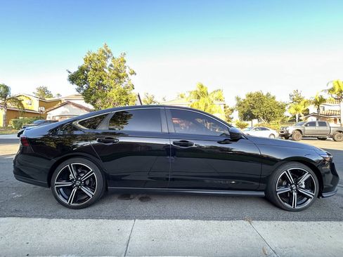 Used 2024 Honda Accord Sport image 2