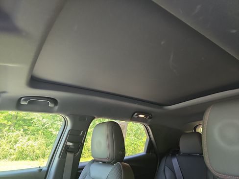 Used 2023 Chevrolet TrailBlazer RS w/ Sun and Liftgate Package FWD image 30