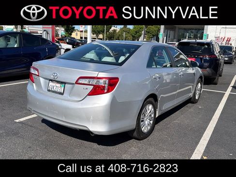 Used 2012 Toyota Camry LE FWD image 2