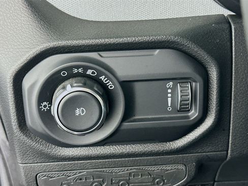 Used 2024 Jeep Wrangler Sport S image 16