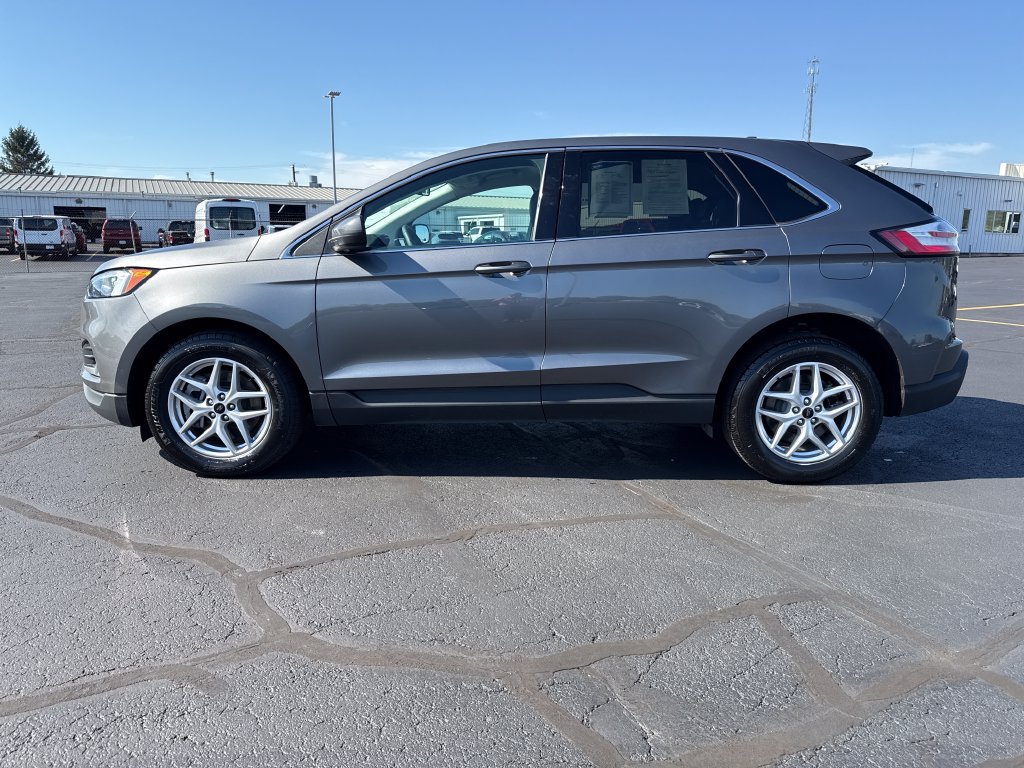 Used 2023 Ford Edge SEL w/ Convenience Package AWD/4WD image 5